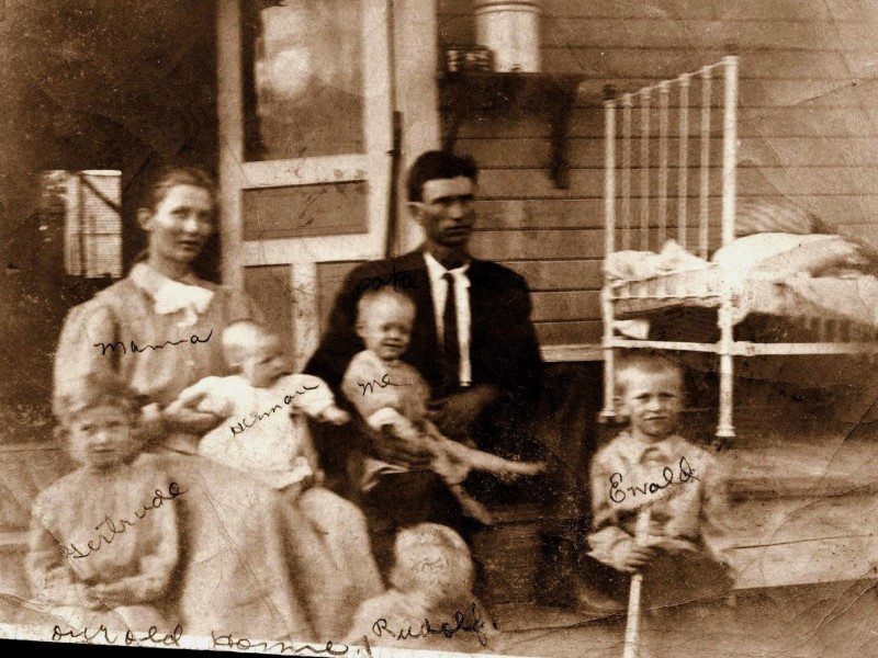 A. J. Fuchs Family, 1909 A. J. Fuchs Family, 1909